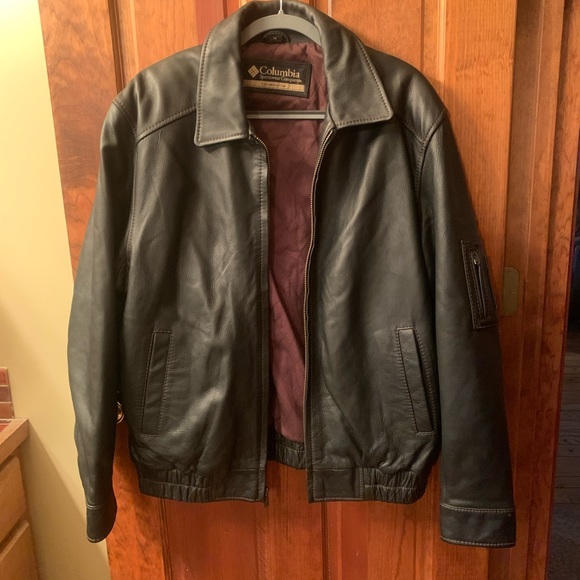 Columbia Men’s NEW NEVER WORN Black bomber jacket. Size Large, full zip front. - Picture 2 of 11